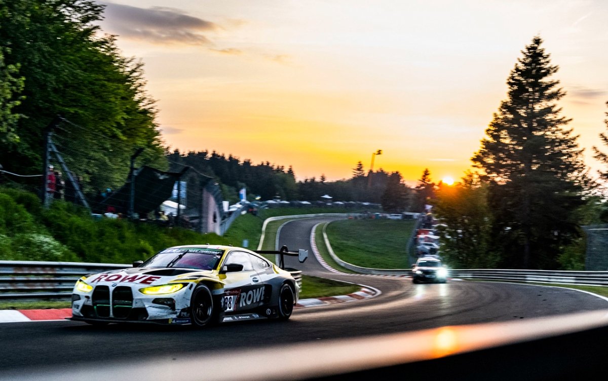 24-heures-nurburgring-2025-victoire-bmw