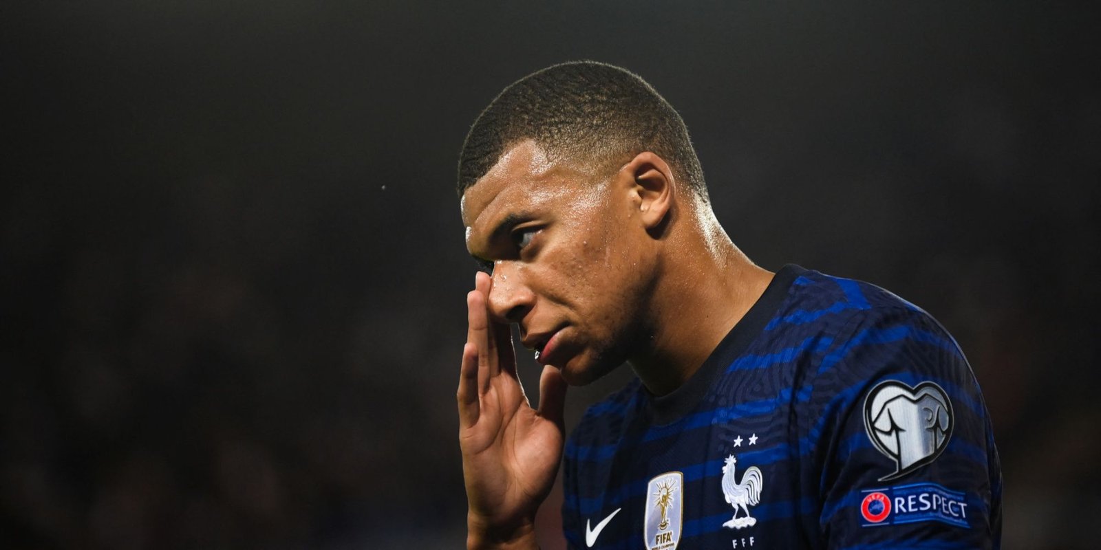 Mbappé porte plainte contre le PSG