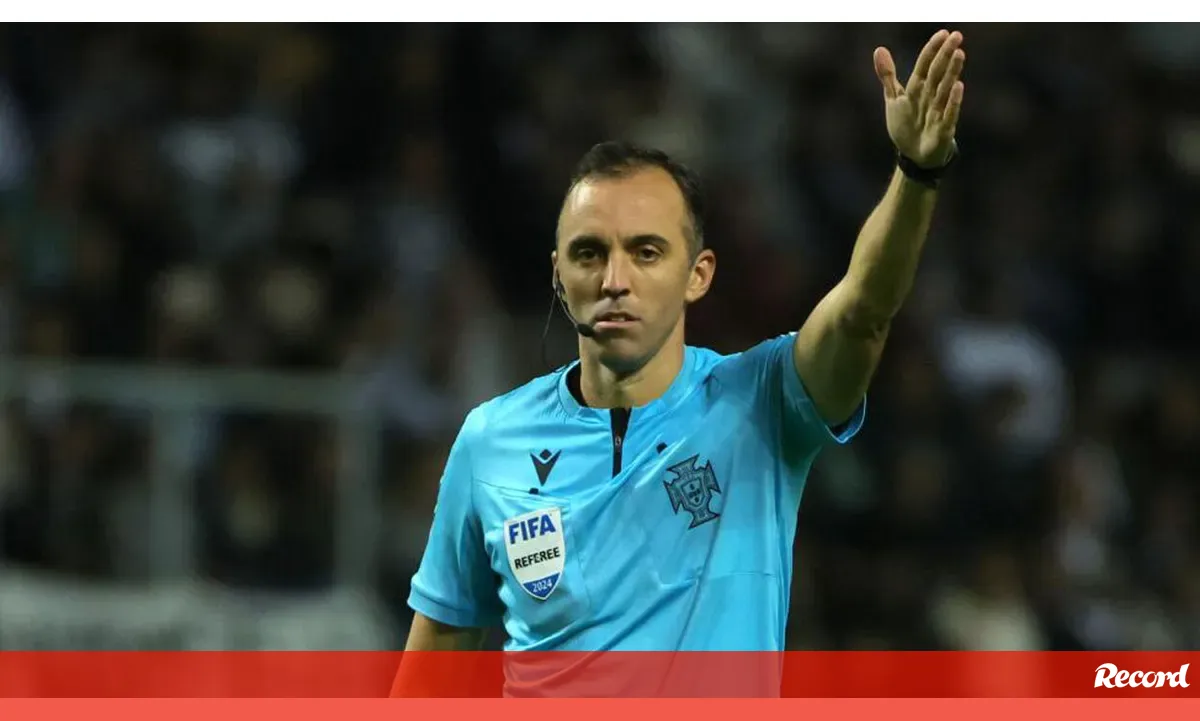 arbitre bayern psg