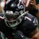Bijan Robinson, running back des Atlanta Falcons, en action face aux Washington Commanders le 28 septembre 2025