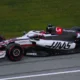 La Haas n°31 d'Esteban Ocon en piste lors du Grand Prix d'Autriche de F1, juin 2025