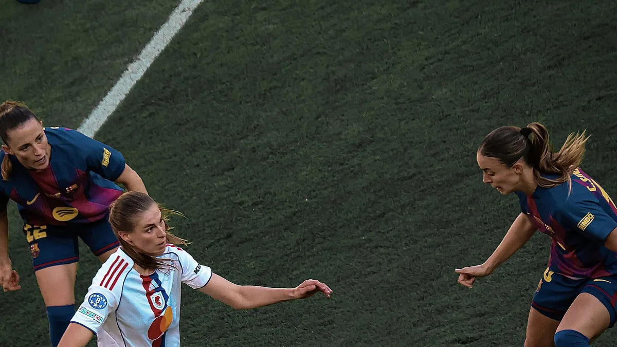 Jule Brand sous le maillot d'OL Lyonnes face au FC Barcelone lors de la finale de la Ligue des champions, mai 2026
