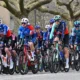 Romain Grégoire et Paul Seixas dans le peloton au départ fictif de la Faun Ardèche Classic, février 2026