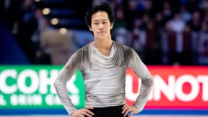 Adam Siao Him Fa sur la glace lors des championnats du monde de patinage artistique, mars 2026