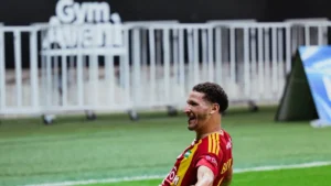 Adil Bourabaa célèbre un but sous le maillot du Mans en Ligue 1, saison 2026-2027