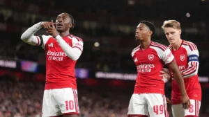 Eberechi Eze célèbre son but avec Arsenal face à Lille en Ligue des champions à l'Emirates, octobre 2026