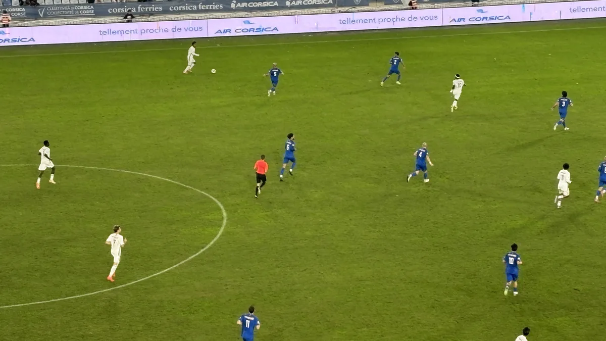 Action du match de Coupe de France entre le SC Bastia et l'AS Furiani-Agliani au stade Armand-Cesari, octobre 2026