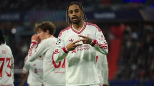 Bradley Barcola célèbre un but sous le maillot de Liverpool sur le terrain du LASK Linz, octobre 2026