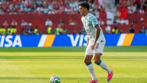 João Cancelo balle au pied sous le maillot du Portugal face à la Croatie, Coupe du monde, juillet 2026
