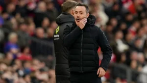 Roberto De Zerbi sur le banc de Tottenham à Old Trafford face à Manchester United, octobre 2026