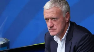 Didier Deschamps sur le banc de l'équipe de France pendant la Coupe du monde 2026