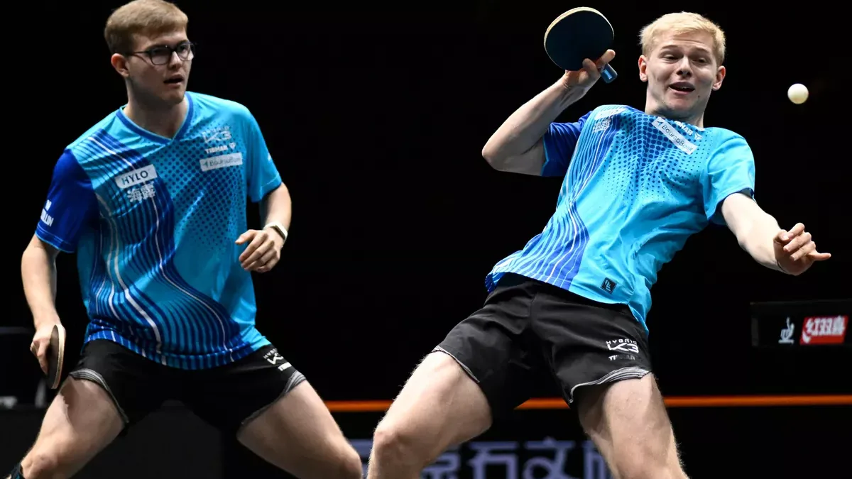 Félix et Alexis Lebrun en action en double messieurs sur le circuit WTT