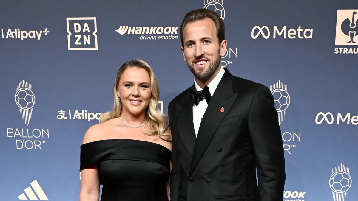 Harry Kane et sa compagne sur le tapis rouge du Ballon d'Or au London Palladium, 26 octobre 2026