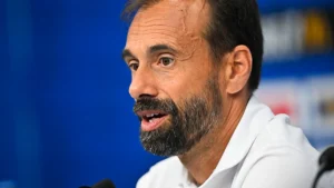 Hugo Oliveira, entraîneur de Strasbourg, en conférence de presse avant Strasbourg-PSG, octobre 2026