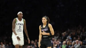 Janelle Salaün sous le maillot des Golden State Valkyries face au Minnesota Lynx, juin 2026