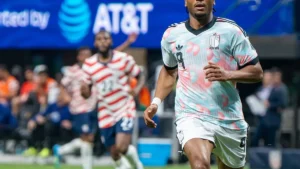 Loïs Openda, attaquant de l'OL, sous le maillot de la Belgique face aux États-Unis à Atlanta en mars 2026