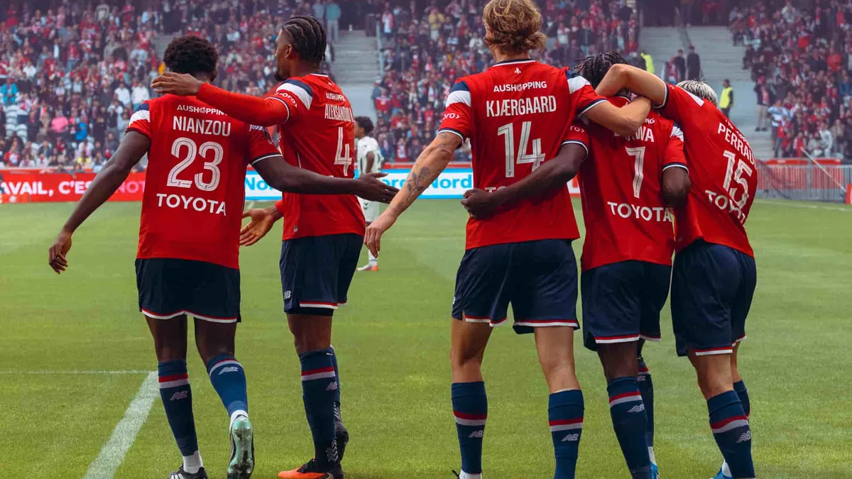 Les joueurs du LOSC Nianzou, Alexsandro, Kjaergaard, Bakwa et Perraud célèbrent un but contre Le Havre, octobre 2026
