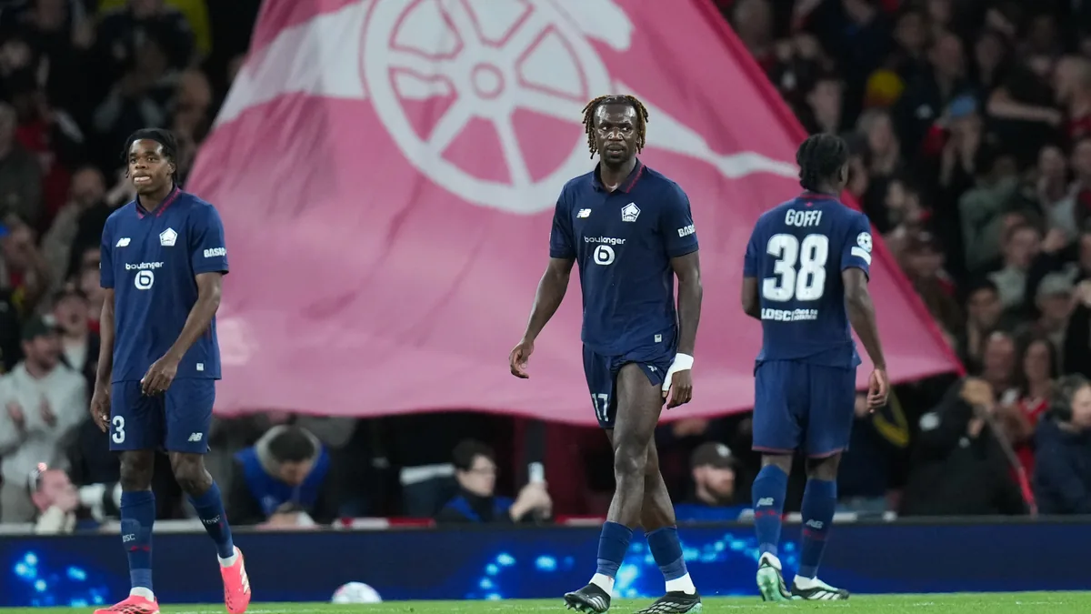 Les joueurs du LOSC sur la pelouse d'Arsenal en Ligue des champions, le 13 octobre 2026