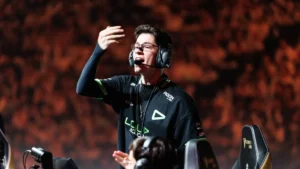 Un joueur de LOUD sur scène lors des Valorant Champions 2026 à Shanghai, octobre 2026