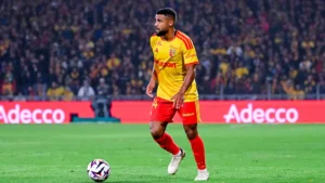 Matthieu Udol sous le maillot du RC Lens face à Lyon à Bollaert-Delelis, octobre 2026