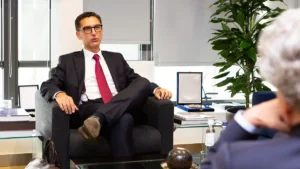 Maxime Saada, président du directoire de Canal+, lors d'un entretien à la Commission européenne en octobre 2023