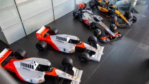 Les McLaren MP4/6A de 1991, MP4/27A de 2012 et MCL37A de 2023 mises en vente par l'écurie, octobre 2026