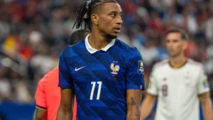 Michael Olise sous le maillot de l'équipe de France lors de France-Espagne à la Coupe du monde, juillet 2026