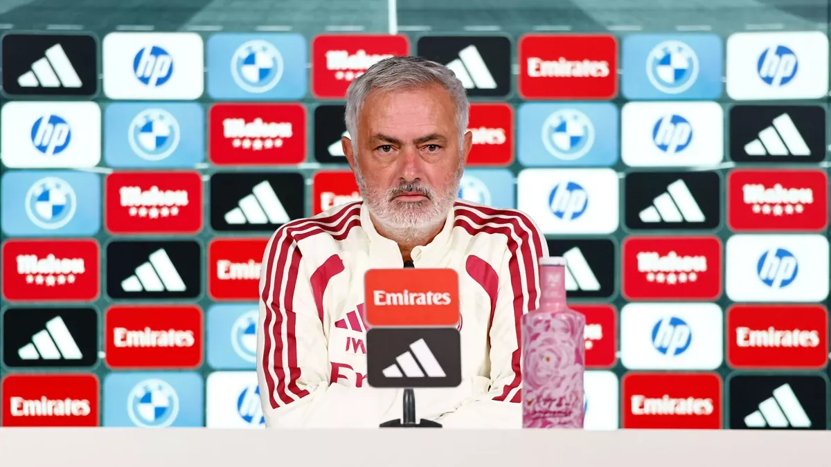 José Mourinho en conférence de presse au Real Madrid à la veille du Clasico, octobre 2026