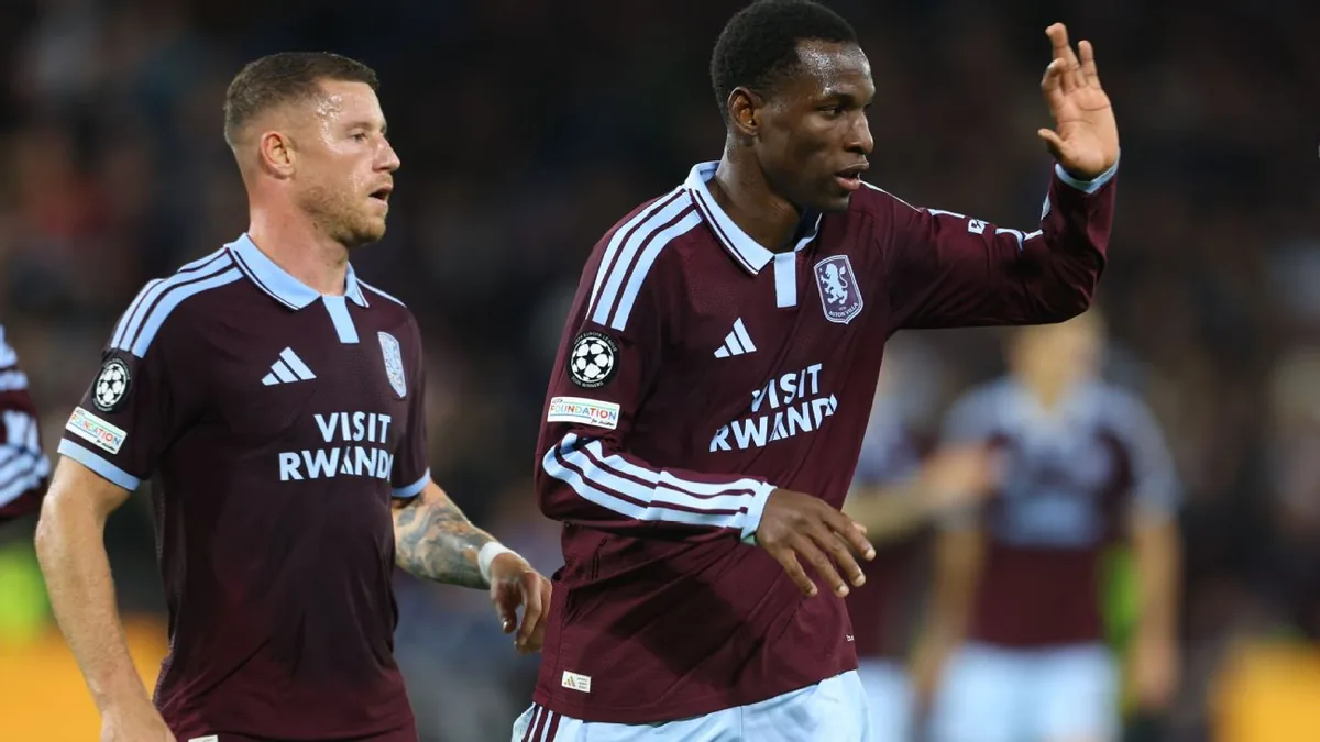 Nicolas Jackson et John McGinn sous le maillot d'Aston Villa face à Fenerbahçe en Ligue des champions, octobre 2026