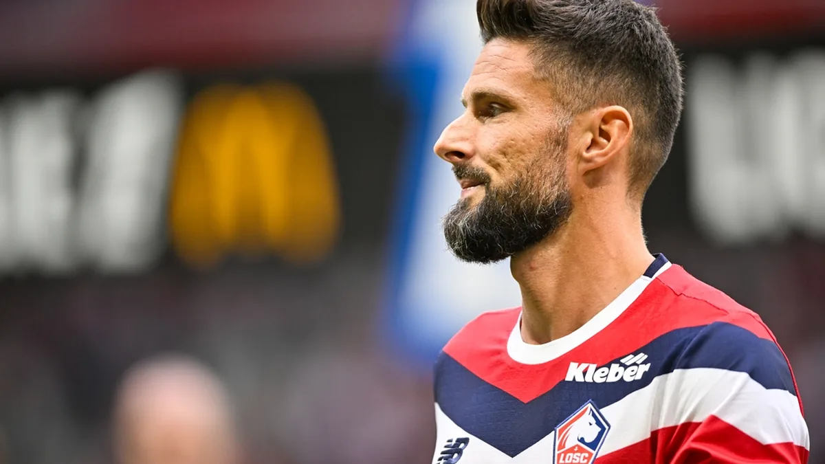Olivier Giroud sous le maillot du LOSC, avant son retour à Arsenal en Ligue des champions
