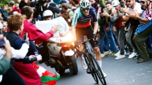 Paul Seixas sous le maillot de Decathlon CMA CGM lors du Tour de Lombardie, octobre 2026