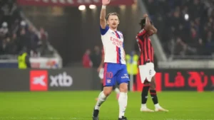 Pavel Sulc sous le maillot de l'Olympique Lyonnais face à l'OGC Nice au Groupama Stadium