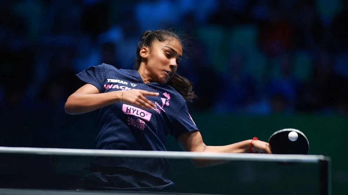 Prithika Pavade en coup droit lors des championnats d'Europe de tennis de table à Ljubljana, octobre 2026