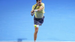 Quentin Halys frappe un revers aux Swiss Indoors de Bâle, octobre 2025