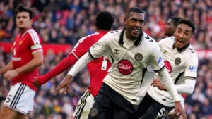 Rayan célèbre son but avec Bournemouth face à Manchester United à Old Trafford, octobre 2026