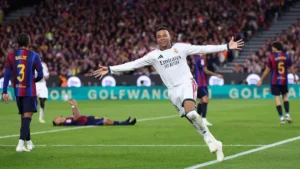 Kylian Mbappé célèbre un but du Real Madrid au Camp Nou face au FC Barcelone, octobre 2026