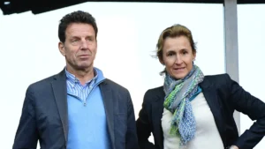 Geoffroy Roux de Bézieux, pressenti pour présider le comité d'organisation des Alpes 2030, en tribune