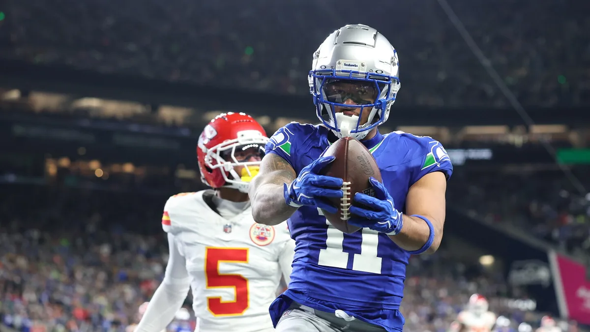 Jaxon Smith-Njigba capte un ballon avec les Seahawks face aux Chiefs à Seattle, octobre 2026