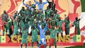 Les joueurs du Sénégal sur le podium de la CAN 2025 au Maroc, en janvier 2026