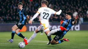Michał Skóraś sous le maillot du RC Lens face au Club Bruges en Ligue des champions, le 21 octobre 2026