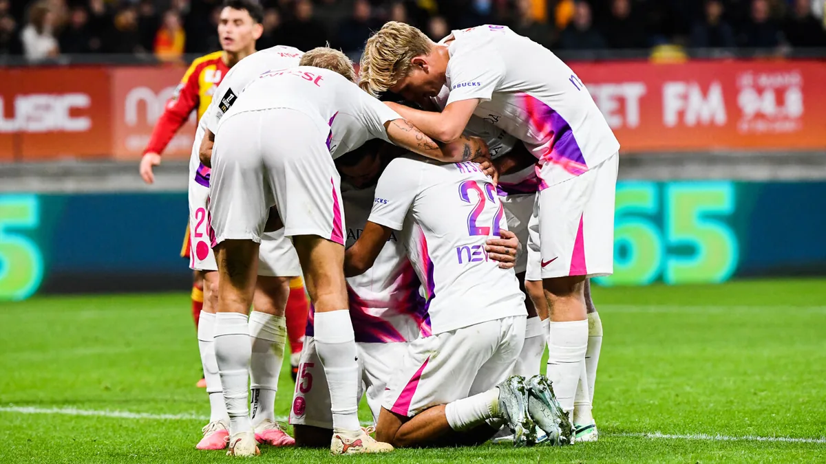 Les joueurs du Toulouse FC fêtent un but au stade Marie-Marvingt face au Mans, octobre 2026