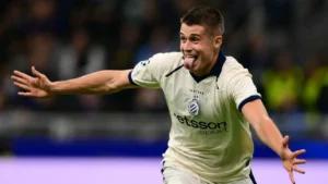 Nicolò Tresoldi célèbre un but sous le maillot du Club Bruges face à l'Inter à San Siro, octobre 2026