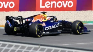 La Red Bull RB22 de Max Verstappen en piste lors des essais du Grand Prix d'Australie, mars 2026